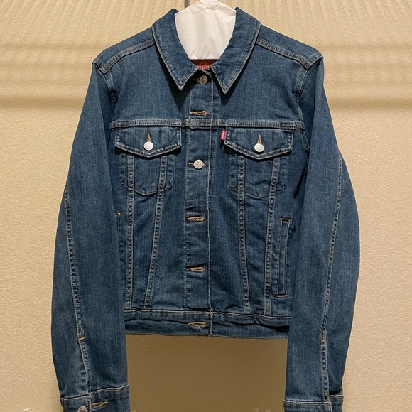 Classic Levi Blue Denim Jacket - Picture 1 of 4